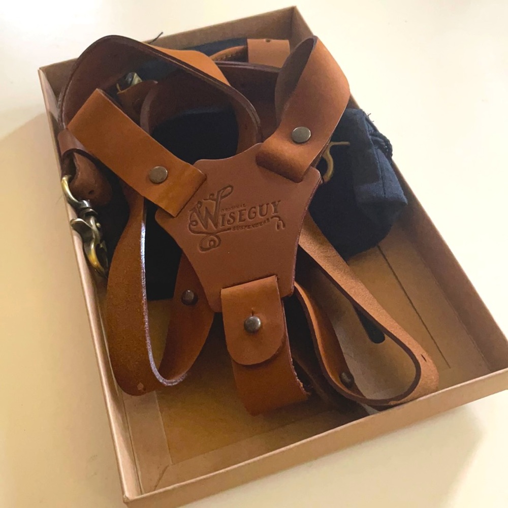 Leather suspenders